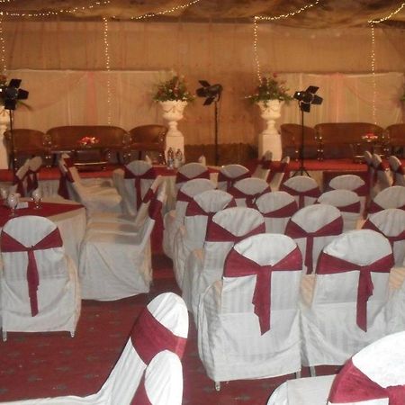 Hotel Crown Plaza Lahore Extérieur photo